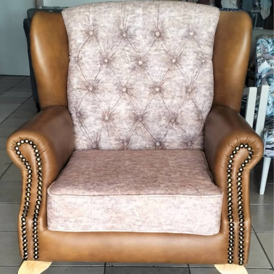Customizable Tufted Armchair